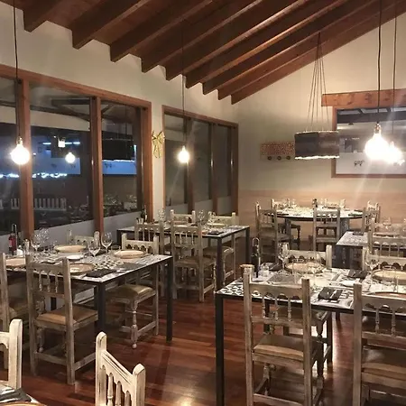 假日公园 斯特尔普奇塞达简易别墅酒店 4*