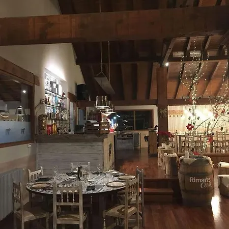 Stel-puigcerda Parque de vacaciones 4*